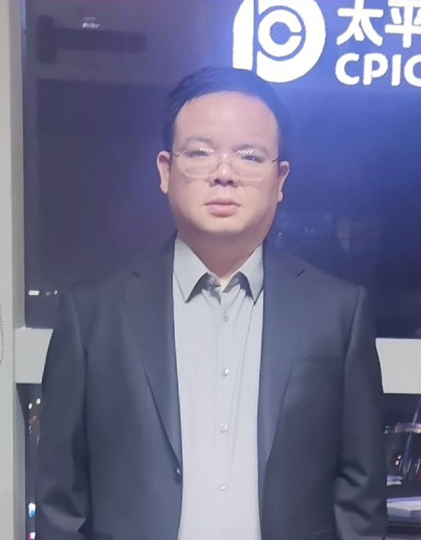 卓天斌
